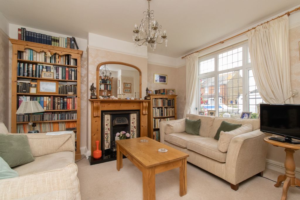 Property photo 3 of 18 Picture 3