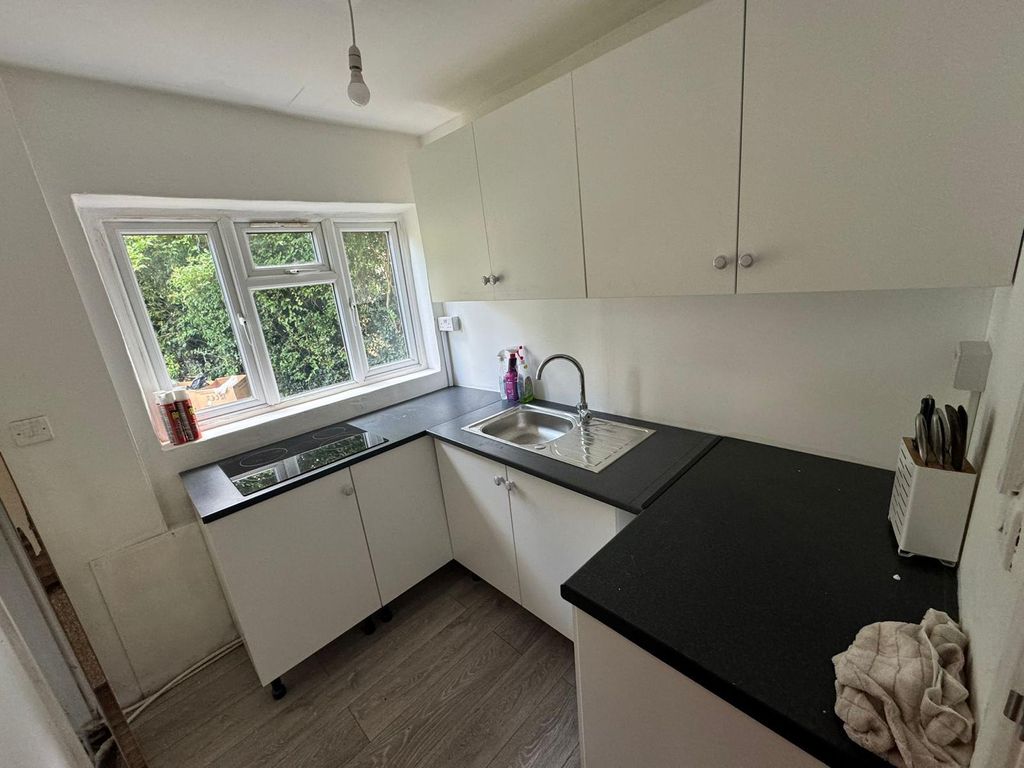Property photo 3 of 3