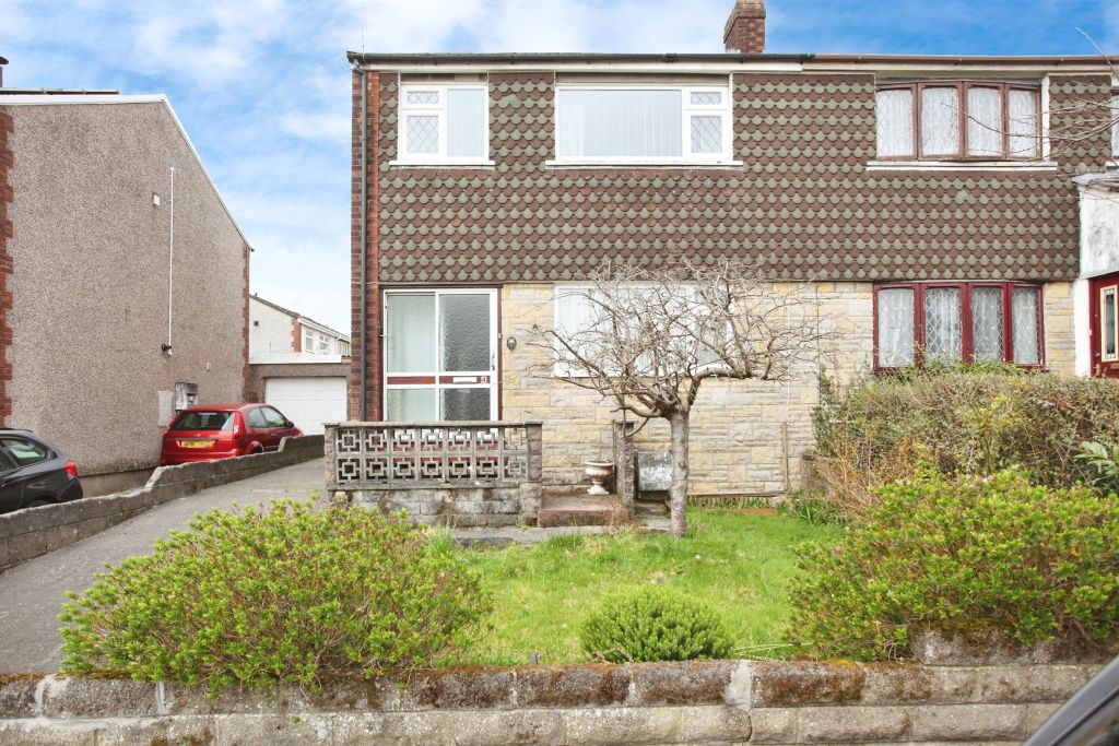 Property photo 1 of 13
