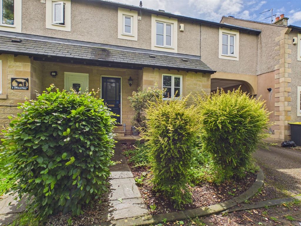 Property photo 1 of 12 External