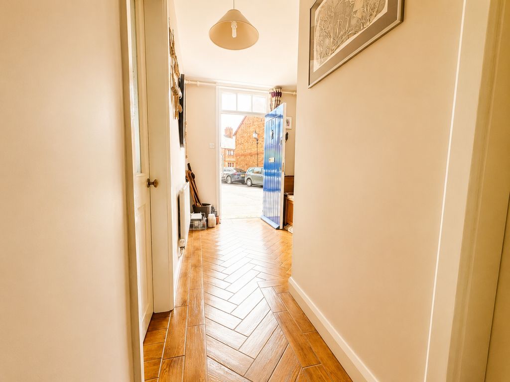 Property photo 3 of 31 Picture No. 10