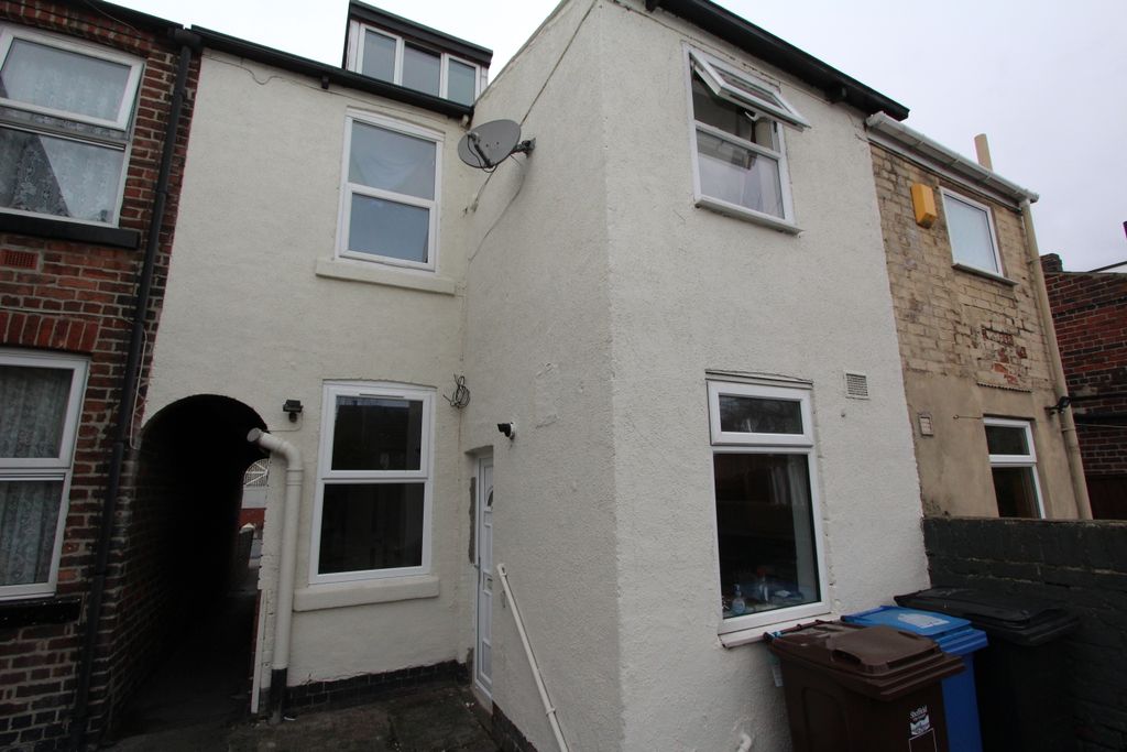 Property photo 2 of 5