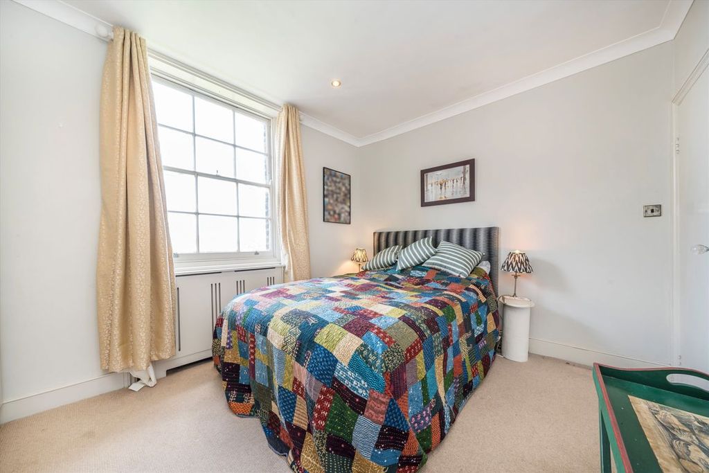 Property photo 3 of 7