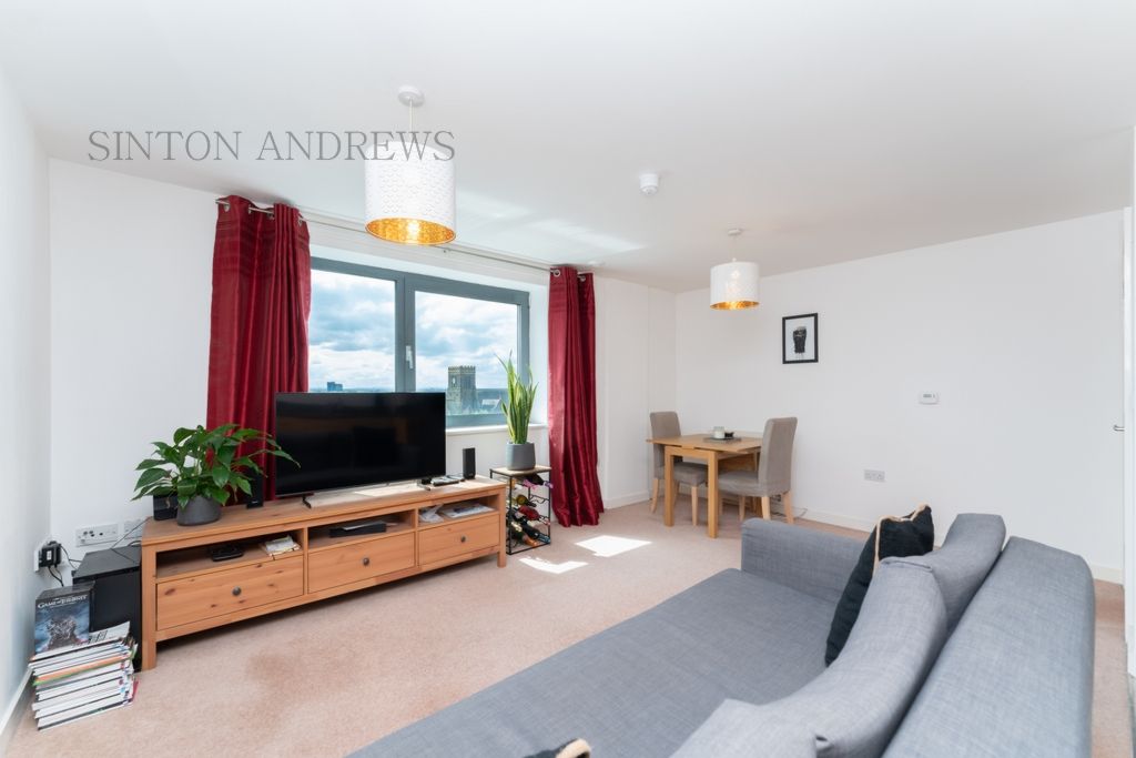 Property photo 3 of 11 Photo 6