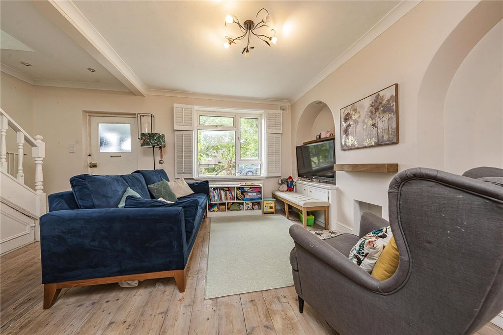 Property photo 2 of 11 Picture No. 17