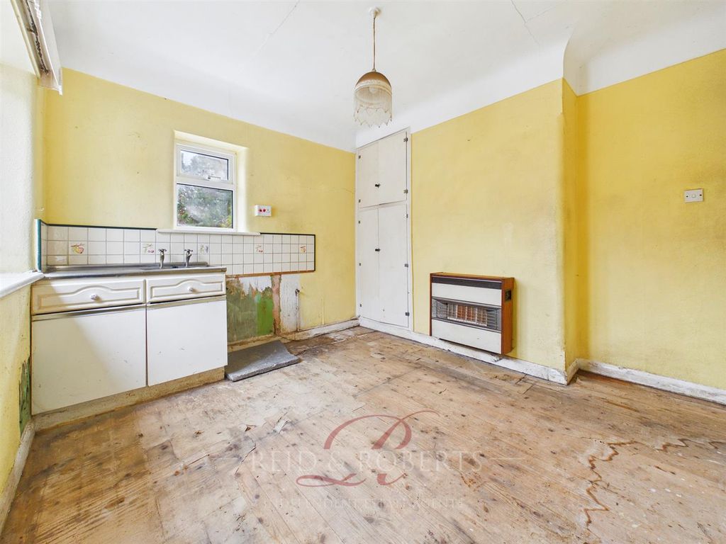 Property photo 3 of 20 Cam04884G0-Pr0118-Still004.Jpg