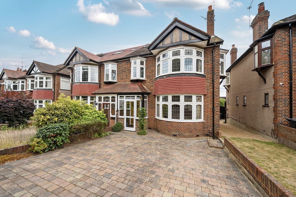 Property photo 1 of 16 Picture No. 01