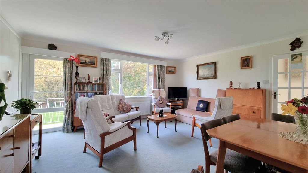 Property photo 2 of 13 Picture No. 05