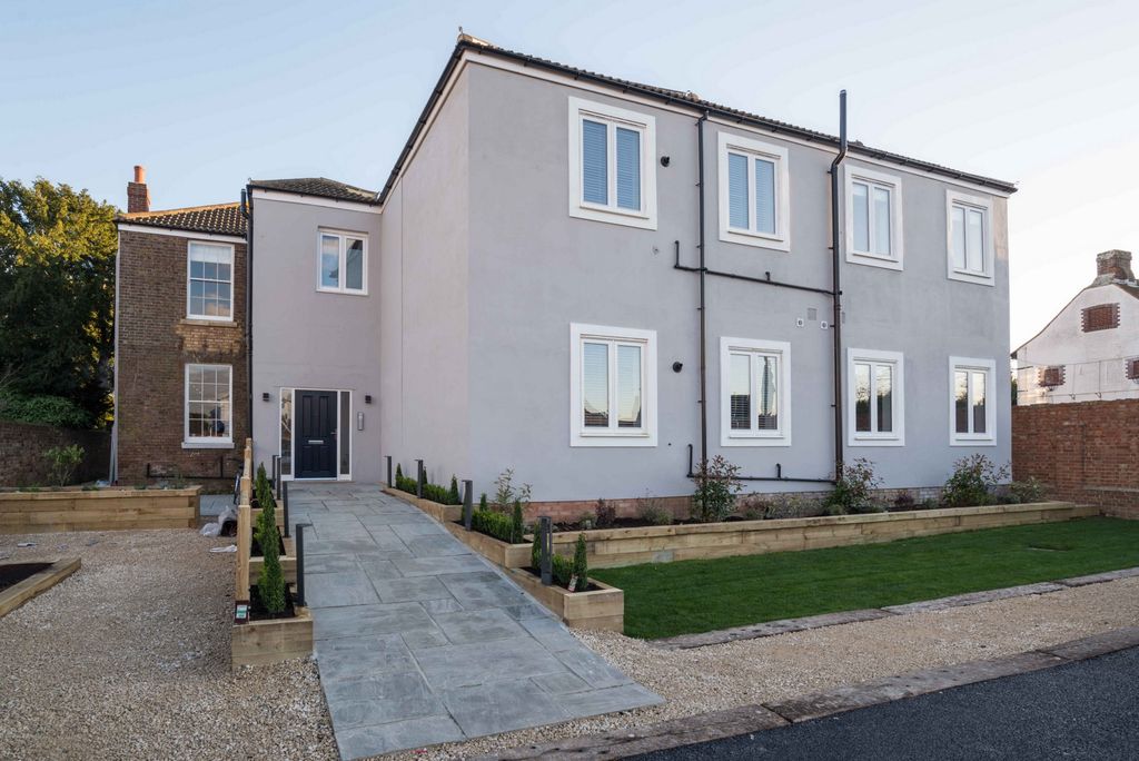 Property photo 1 of 9 Photo 1