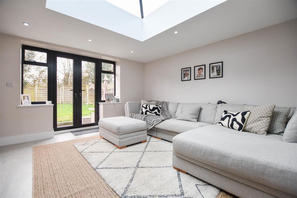 Property photo 2 of 18 Dsc_1655-1.Jpg