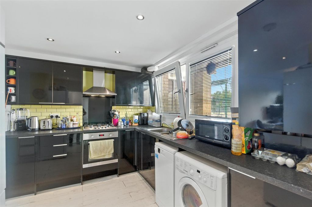 Property photo 2 of 18 Flat 41, Bradley Lynch Court (6).Jpg