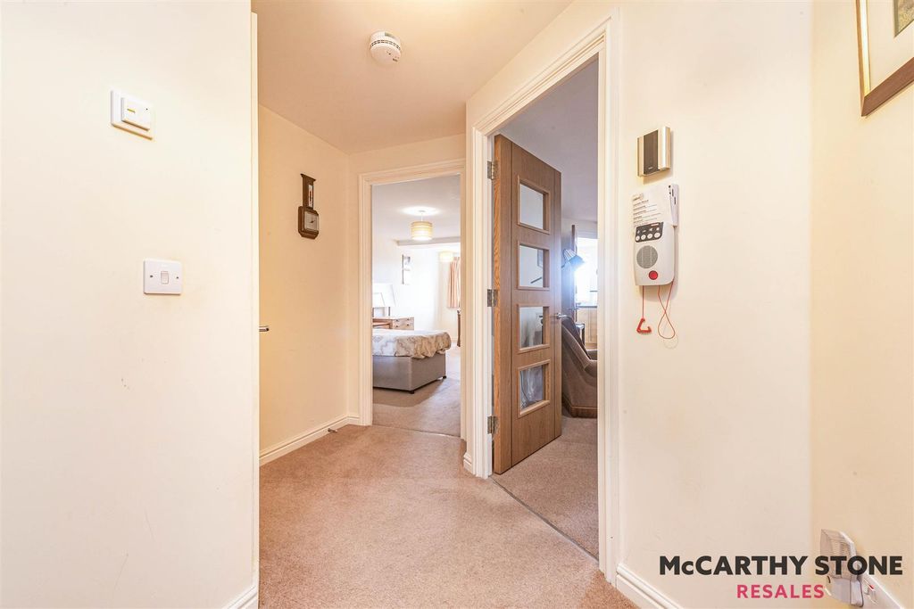 Property photo 2 of 20 42Ladysusancourt-13.Jpg