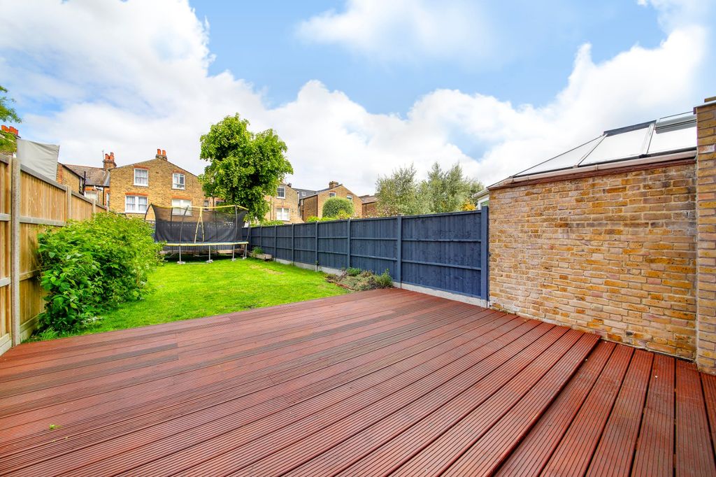 Property photo 2 of 15