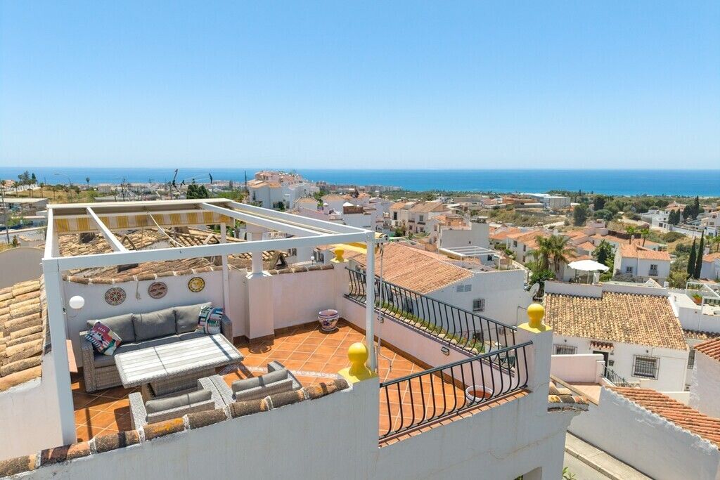 Property photo 1 of 10 Roof Terrace Sea View