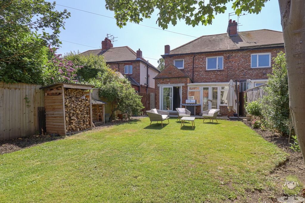 Property photo 3 of 21