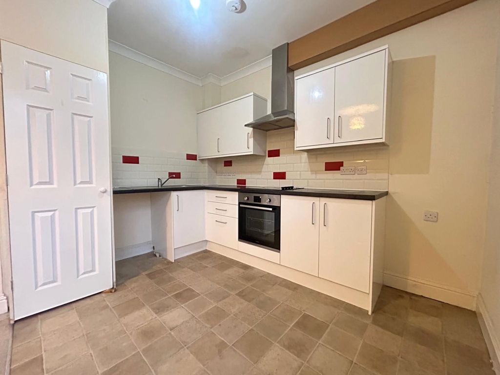 Property photo 2 of 5 Kitchen/Living Room