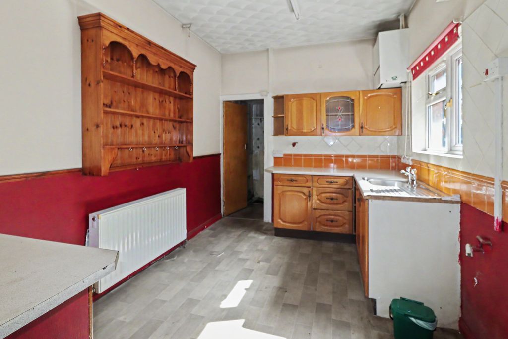 Property photo 3 of 15