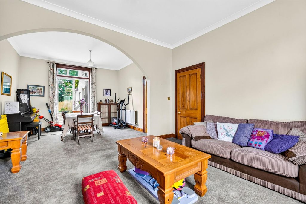 Property photo 3 of 22 10.Jpg