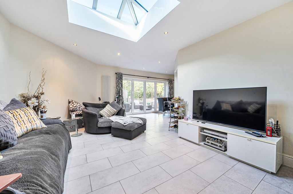 Property photo 2 of 13 1539915 (6).Jpg