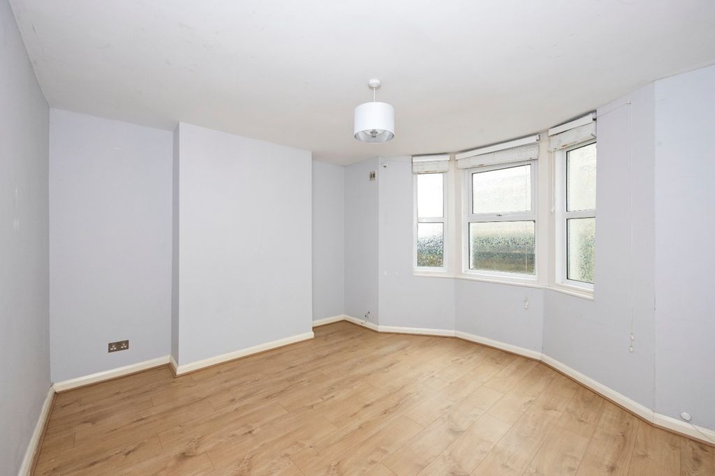 Property photo 3 of 17 Picture No. 40