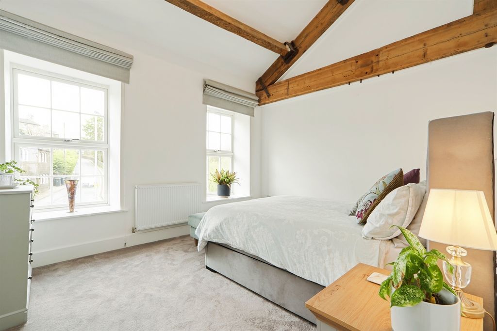 Property photo 3 of 30