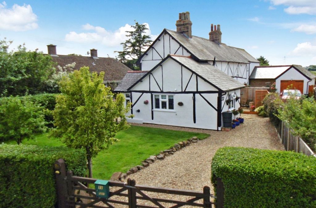 Property photo 1 of 25