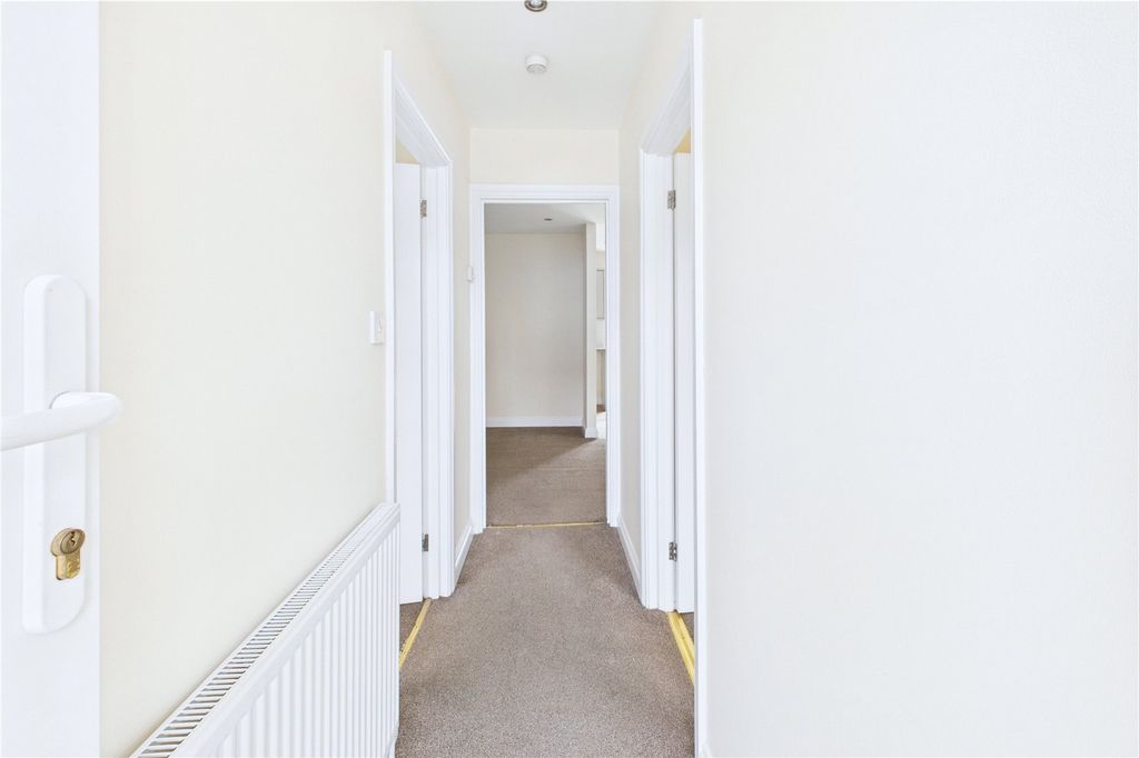 Property photo 2 of 19 Picture No. 02