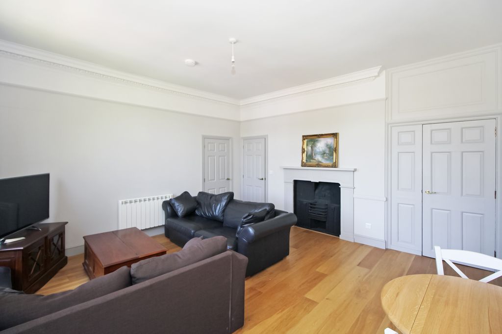 Property photo 3 of 5 Living/Dining Room