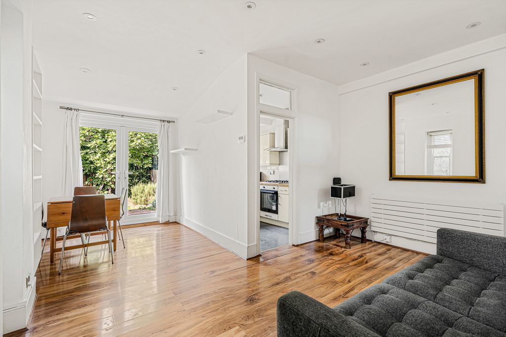Property photo 2 of 16 Reception Room