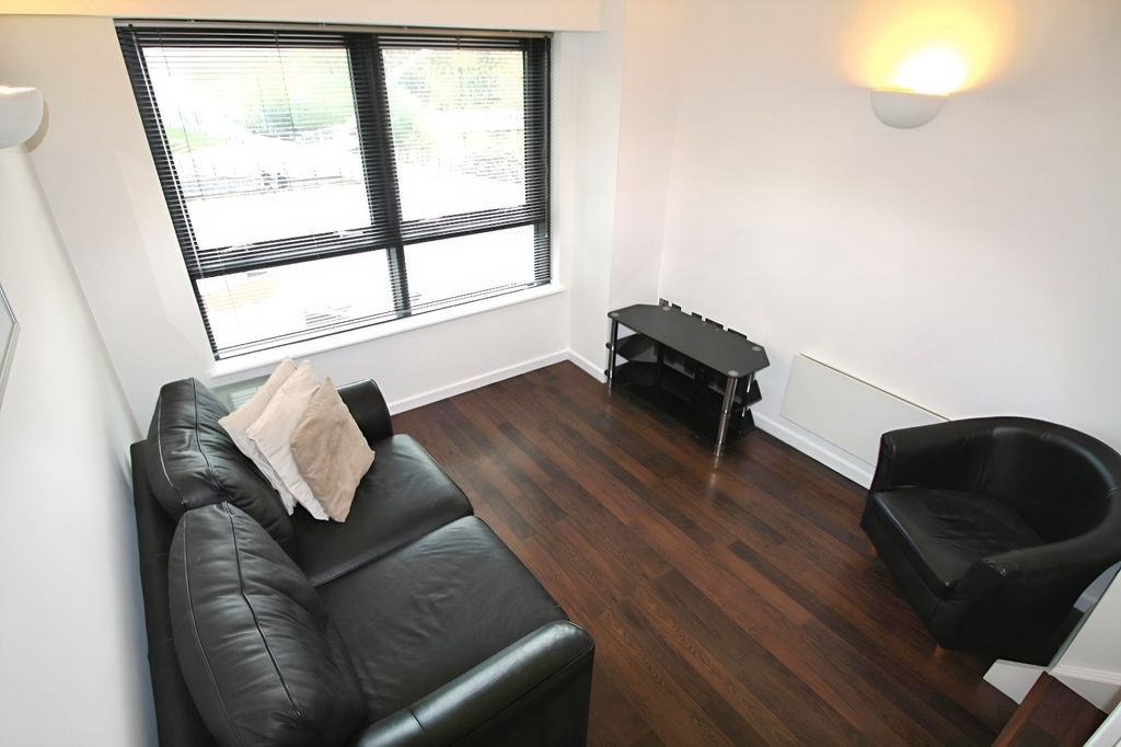 Property photo 3 of 11 Picture No. 32