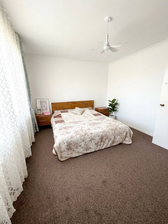 Property photo 3 of 8 Picture No. 21