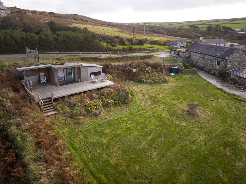 Property photo 3 of 41