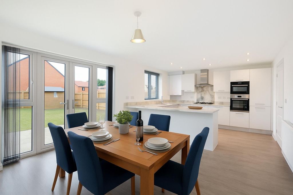 Property photo 3 of 19 Hurricane_Kitchendining.Jpg