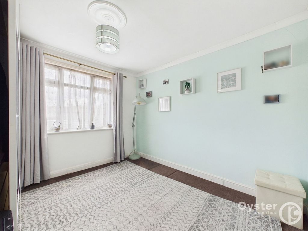Property photo 3 of 25