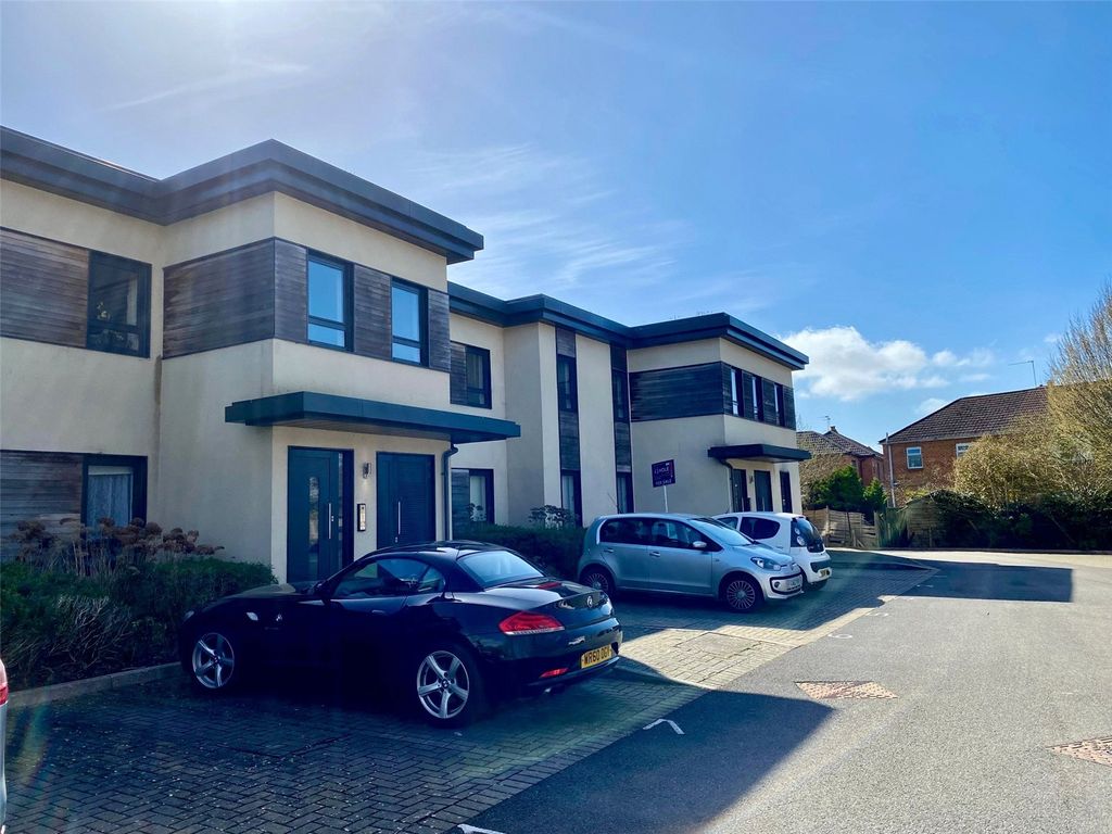 Property photo 3 of 16 Picture No. 04