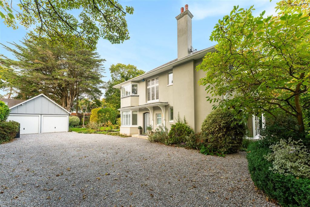 Property photo 1 of 26