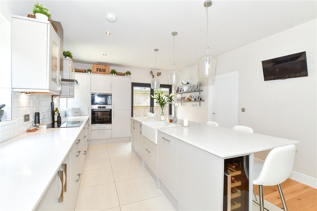 Property photo 3 of 16 Kitchen/Diner