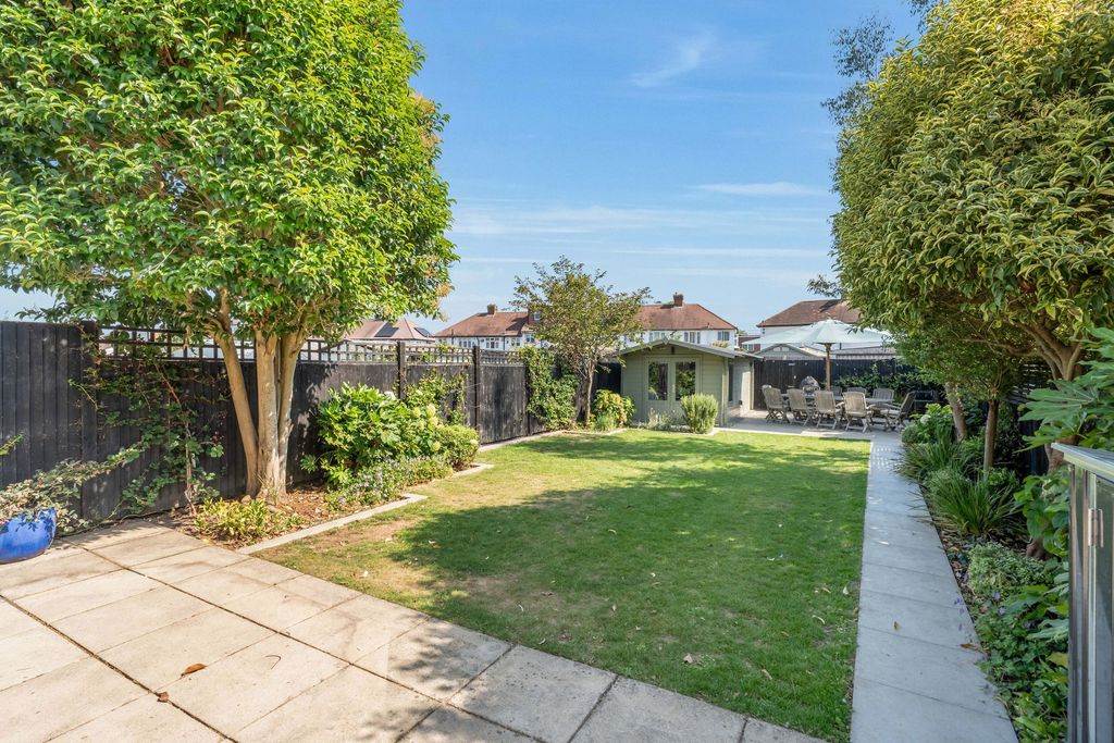 Property photo 3 of 13