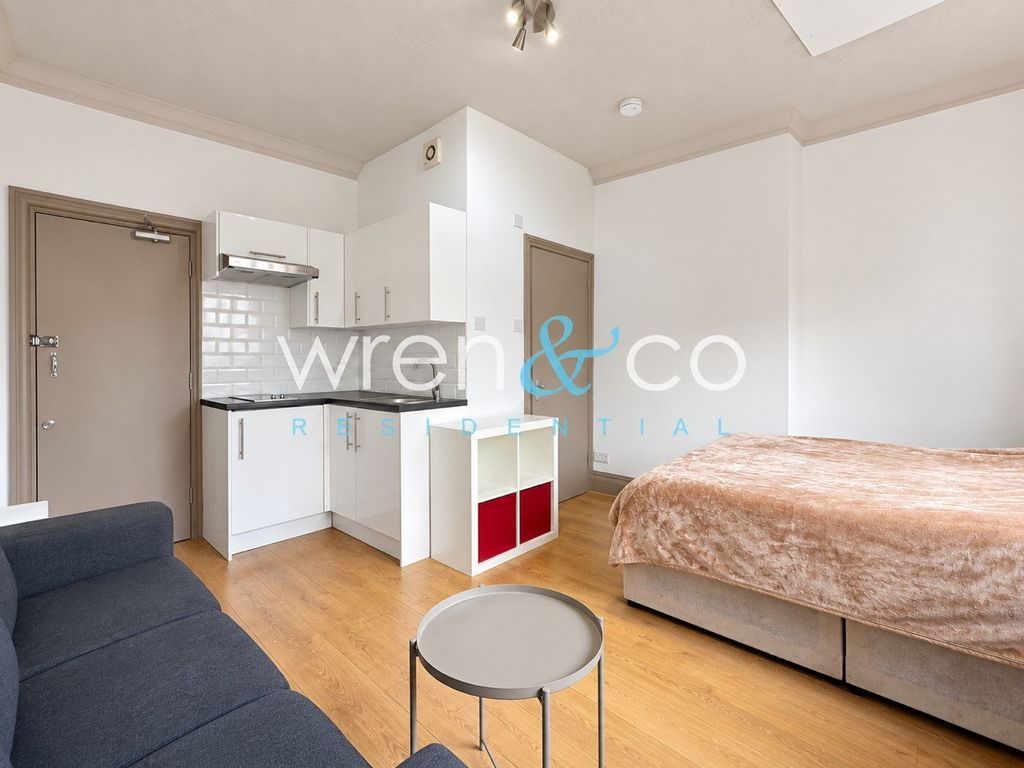 Property photo 2 of 6 7