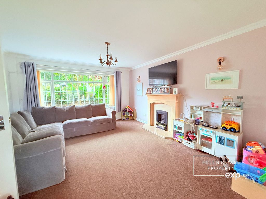 Property photo 2 of 14