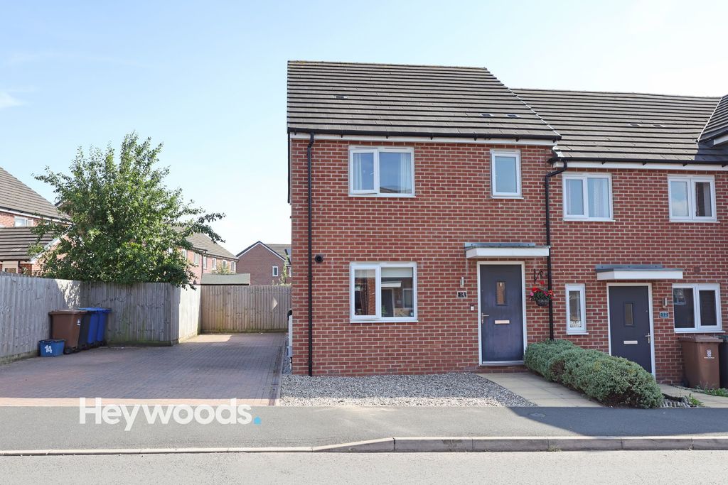 Property photo 1 of 33
