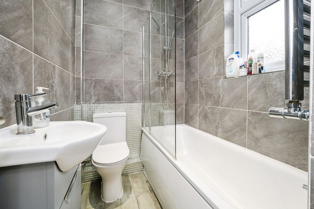 Property photo 2 of 31 Pbox-Img.Jpg