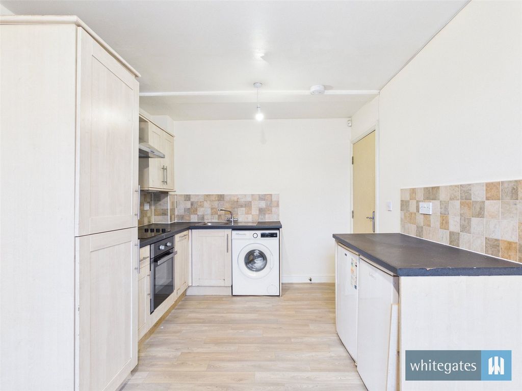 Property photo 3 of 9 Picture No. 24