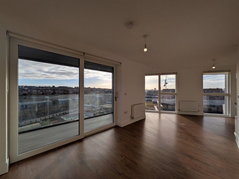 Property photo 1 of 5 Photo 3