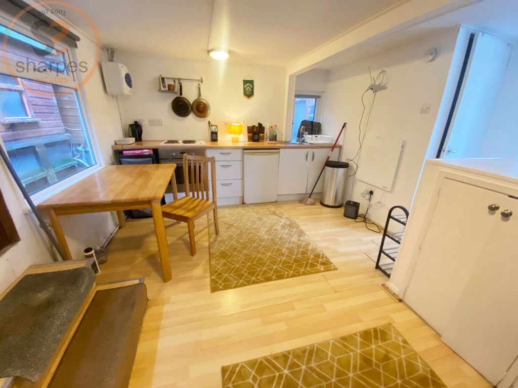 Property photo 1 of 14 2. Kitchen