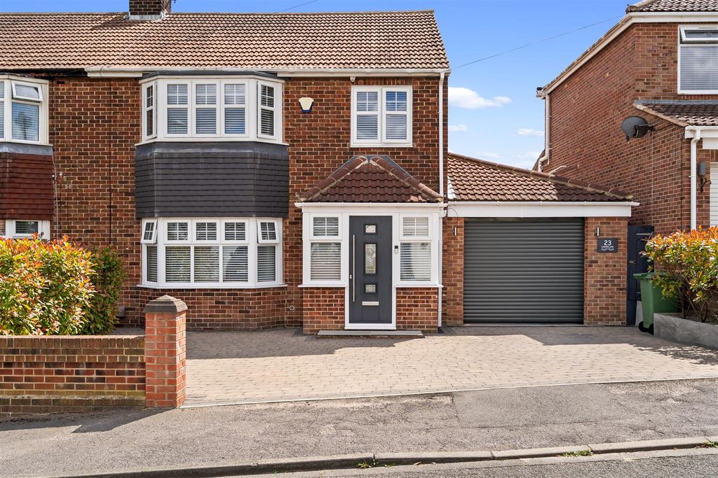 Property photo 1 of 40