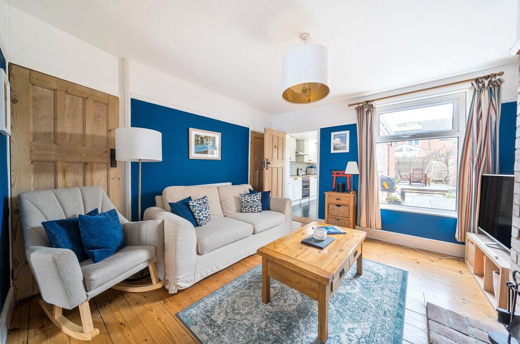 Property photo 3 of 12 Sitting Room