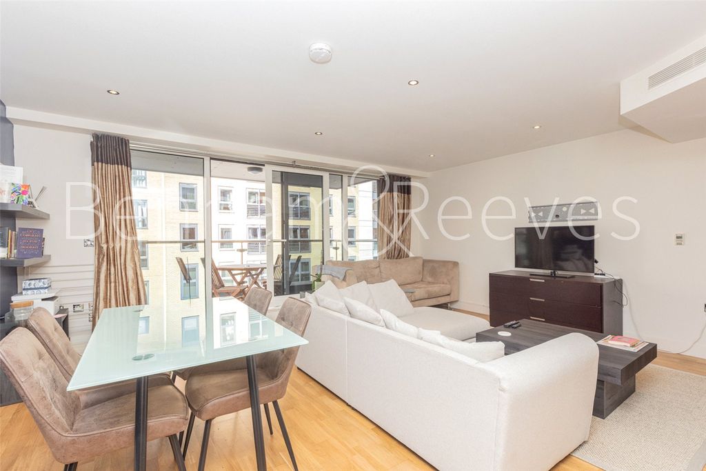 Property photo 2 of 18 Picture No. 05