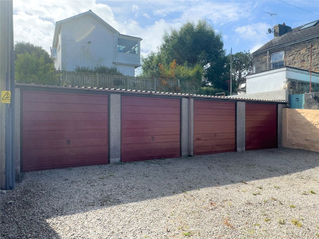 Property photo 3 of 6 Picture No. 13