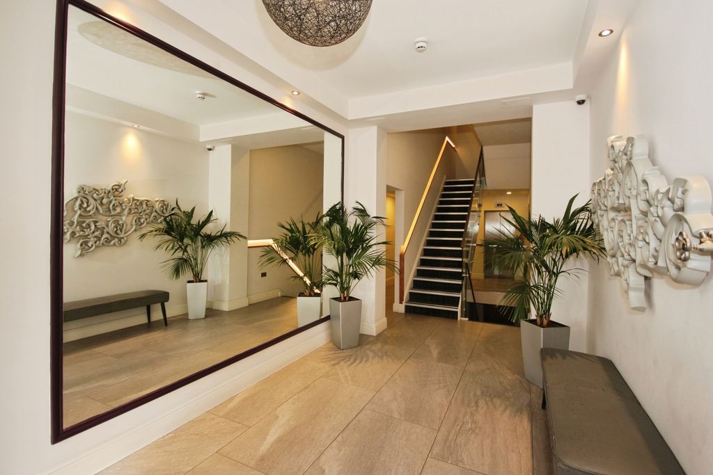 Property photo 2 of 15 Pbox-Img.Jpg